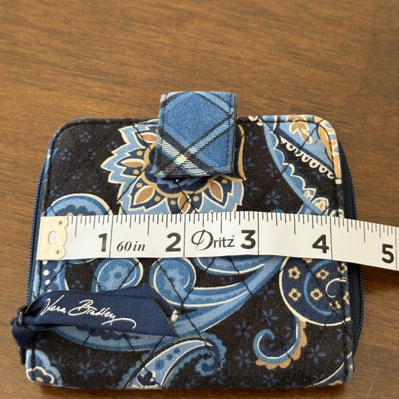 Vera Bradley Blue Paisley Quilted Zip Wallet Wristlet - Picture 2 of 7